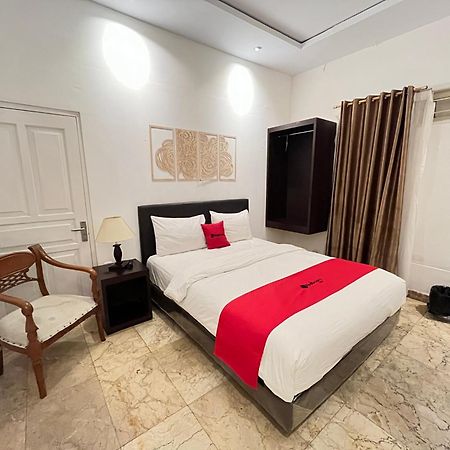 Reddoorz Near Kantor Walikota Manado Exteriér fotografie