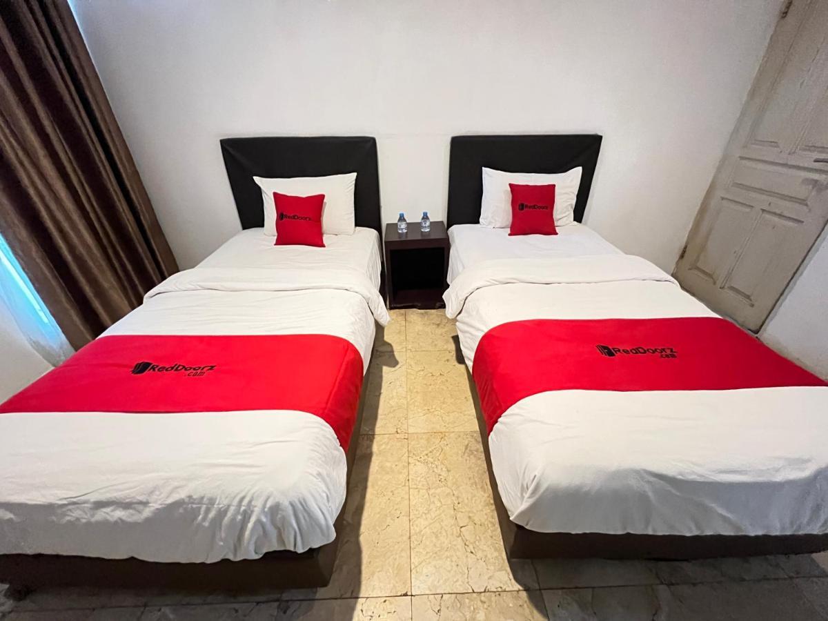 Reddoorz Near Kantor Walikota Manado Exteriér fotografie
